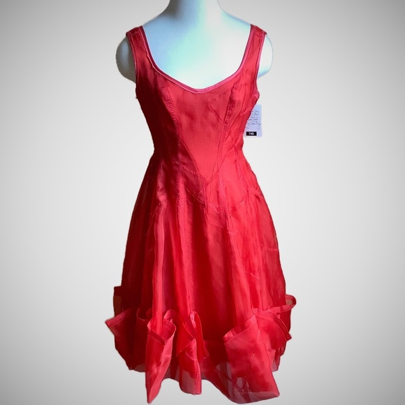 LOVEMATTERS Designer Red West Side Story Dress - Picture 2 of 16